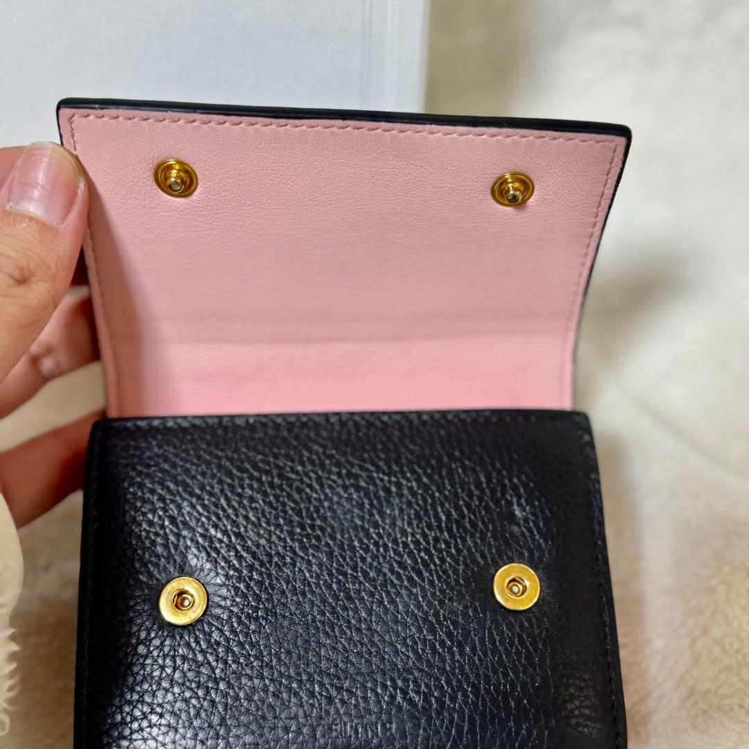 セリーヌ Celine 三つ折り財布　ブラック　ゴールド金具