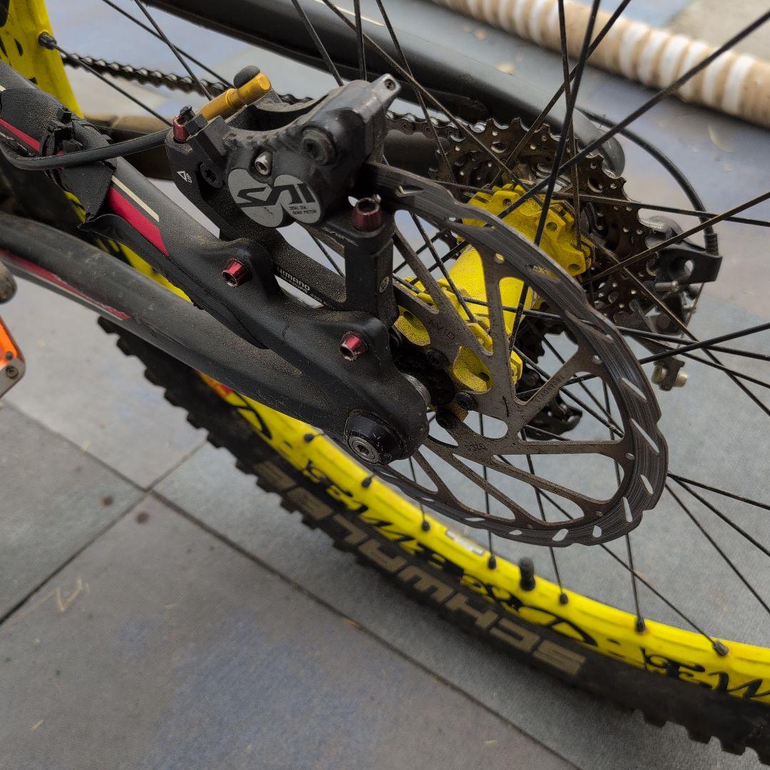 キ*グ様 サンタクルーズv10 ハンドルフレームカーボンホイールマグ 購入時85