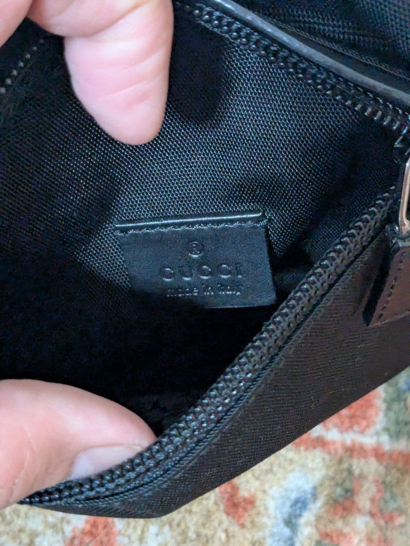 GUCCI グッチ　ボディバッグ　ウエストポーチ　ナイロン　美品　付属品なしGG