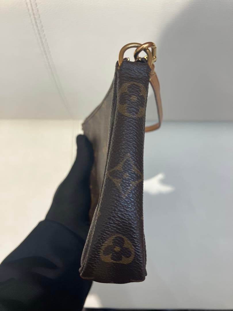 ルイヴィトン　アクセソワール　モノグラム　ポーチ
