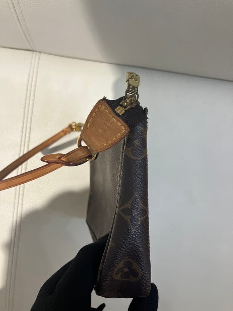 ルイヴィトン　アクセソワール　モノグラム　ポーチ