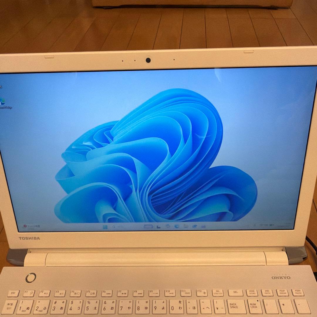 美品 東芝Dynabook EX/45AW Core i3-6100UWin11