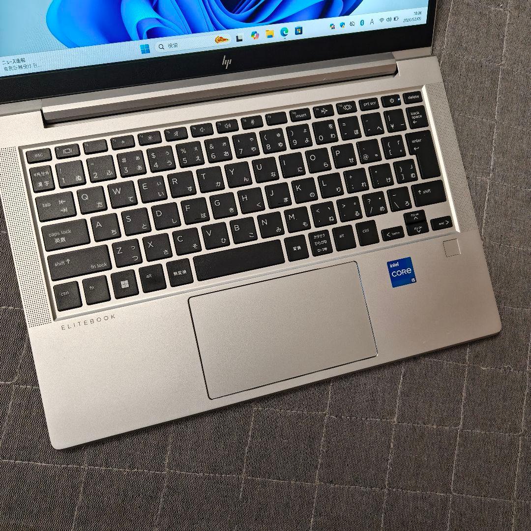 2024年7月 HP 超美品 爆速 13世代 i5 16GB 512GB 67