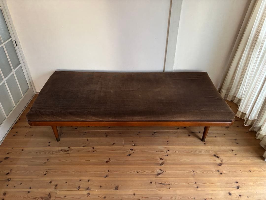 北欧ヴィンテージ　デンマーク　チーク　デイベッド