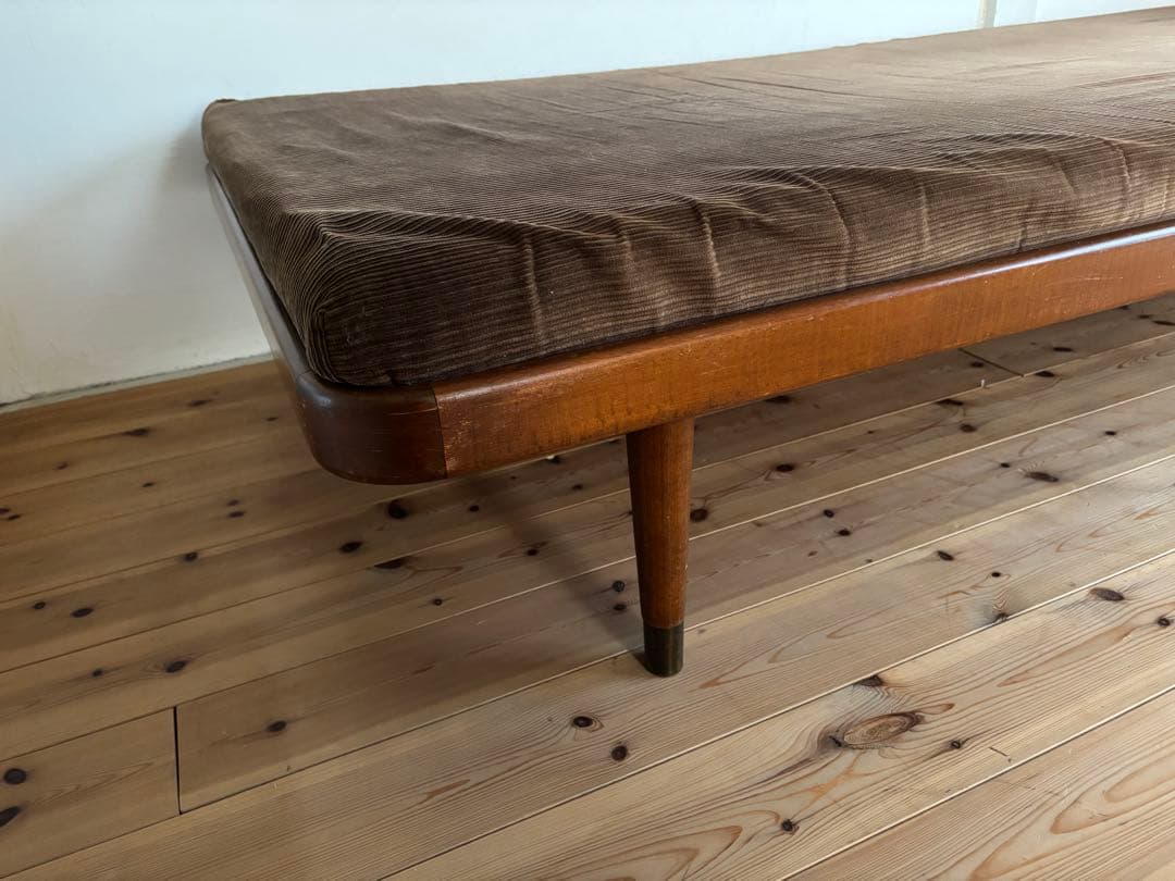 北欧ヴィンテージ　デンマーク　チーク　デイベッド