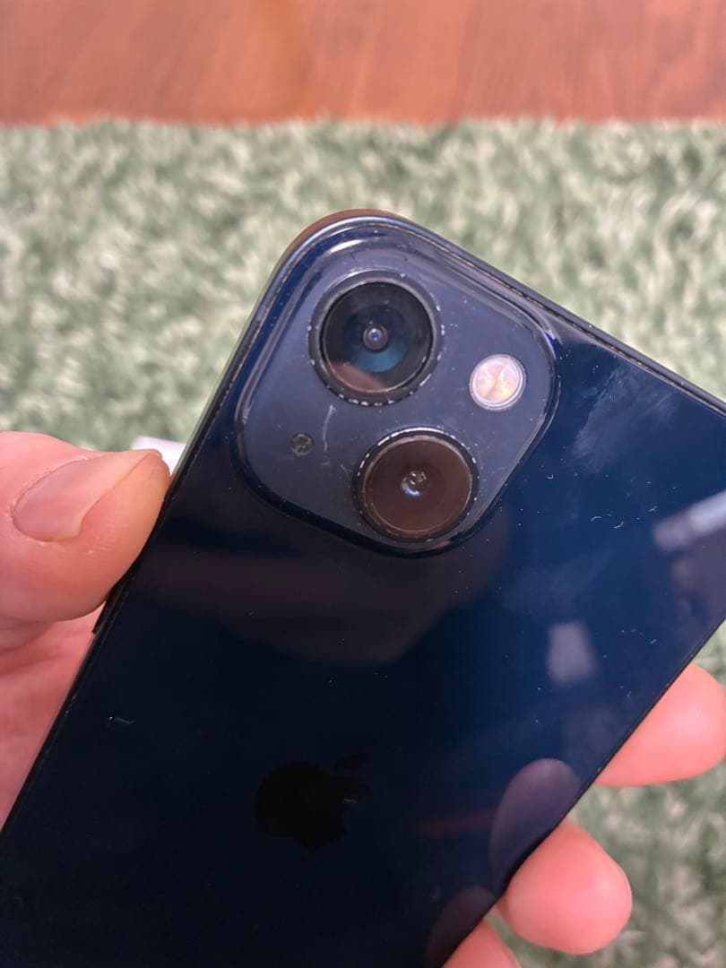 【オマケ付き】iPhone 13 128GB ミッドナイト　バッテリー85%