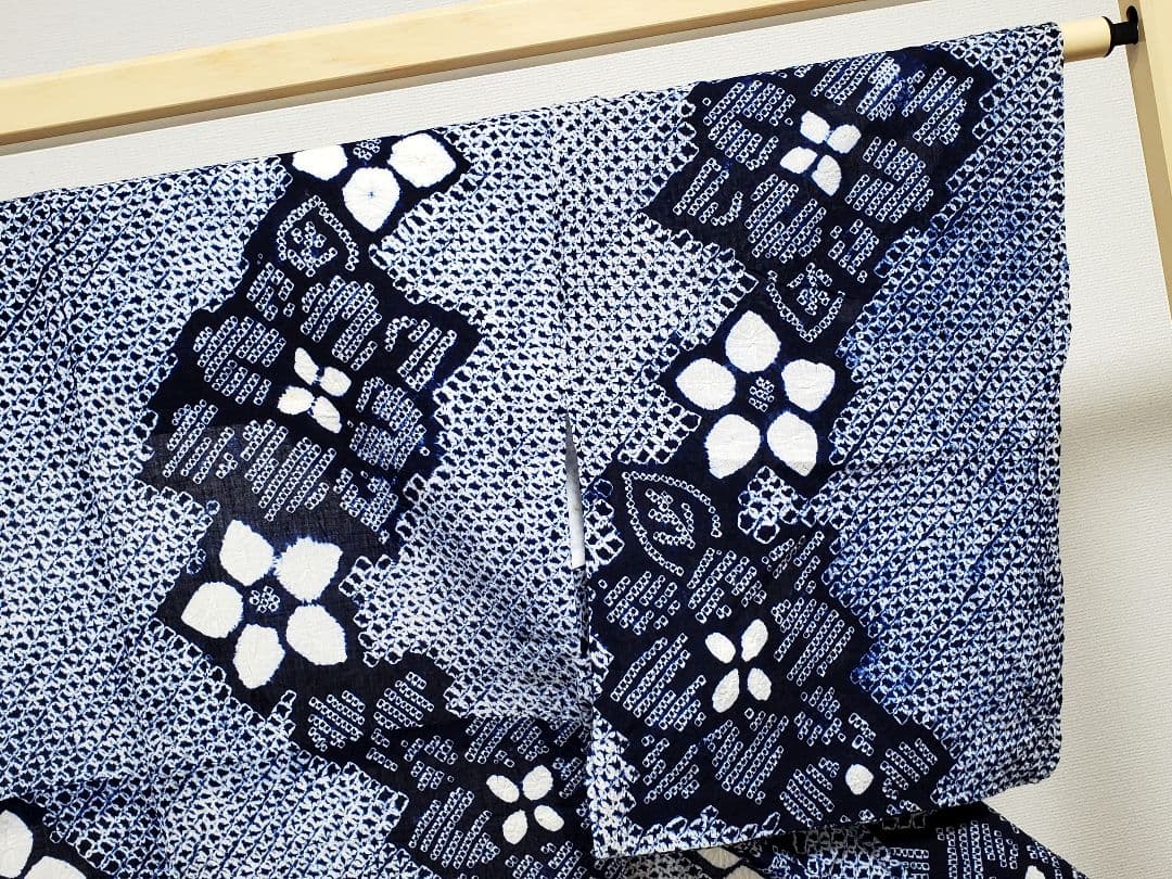 A9 有松鳴海絞り 流れに花模様 藍染 白色 綿 浴衣 着物 06