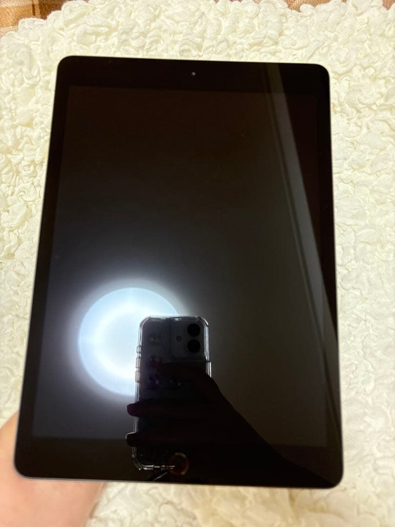 iPad 第7世代 32GB Wi-Fi キーボード付き