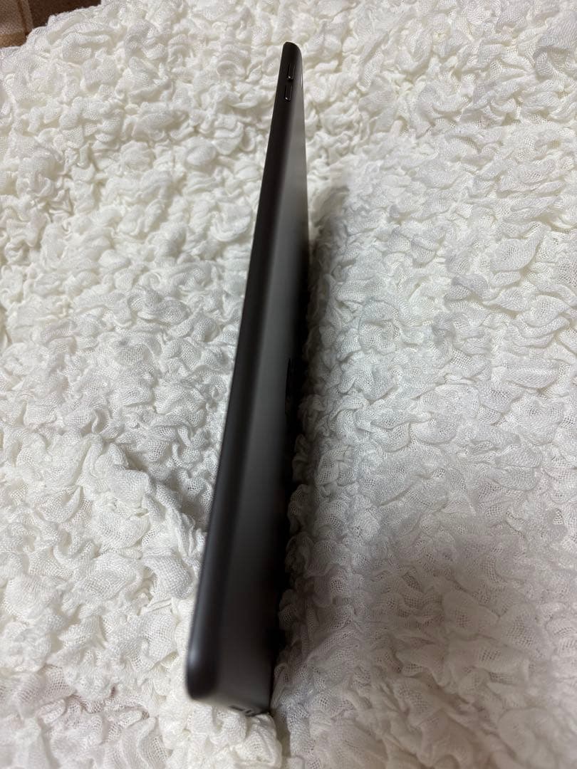 iPad 第7世代 32GB Wi-Fi キーボード付き