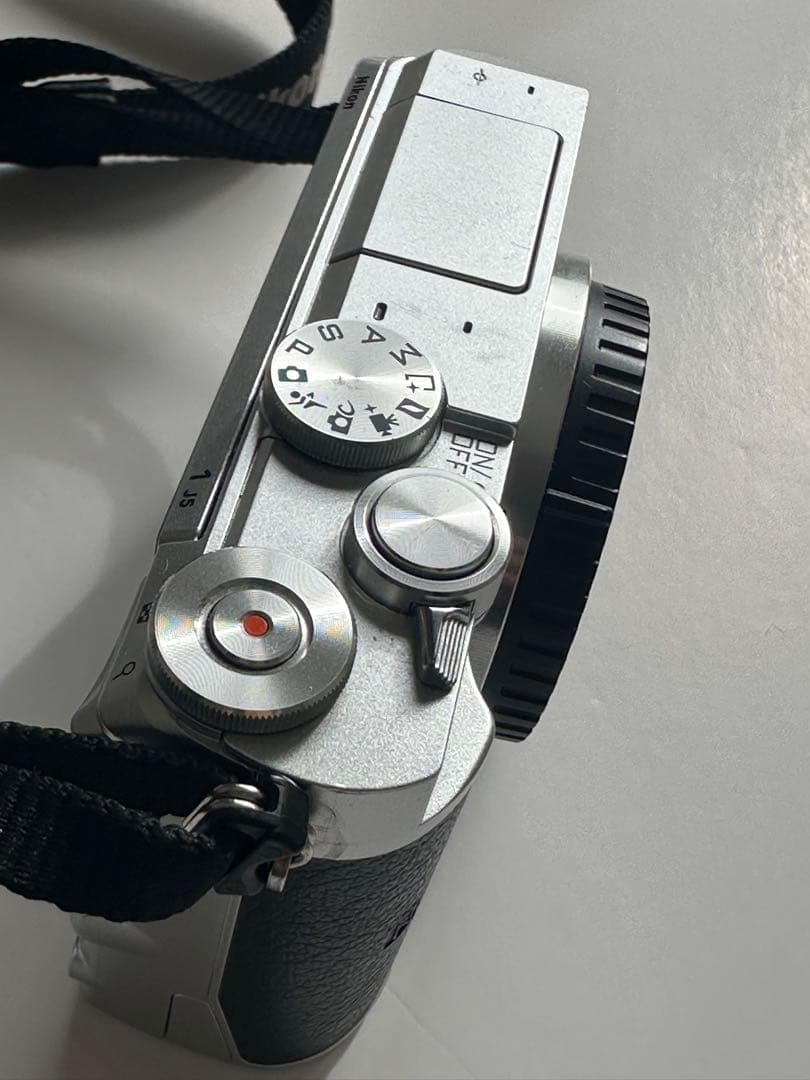 Nikon 1 J5 ミラーレスカメラ ダブルレンズキット