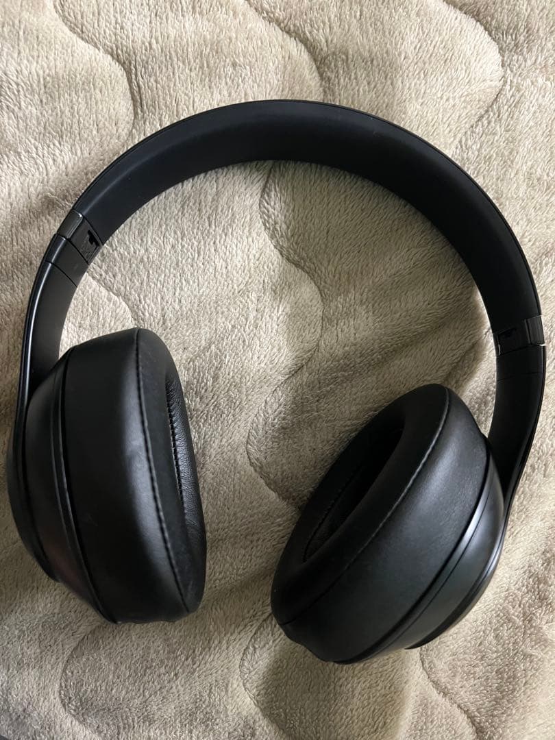Beats Studio3 Wireless ヘッドホン ブラック ケース付