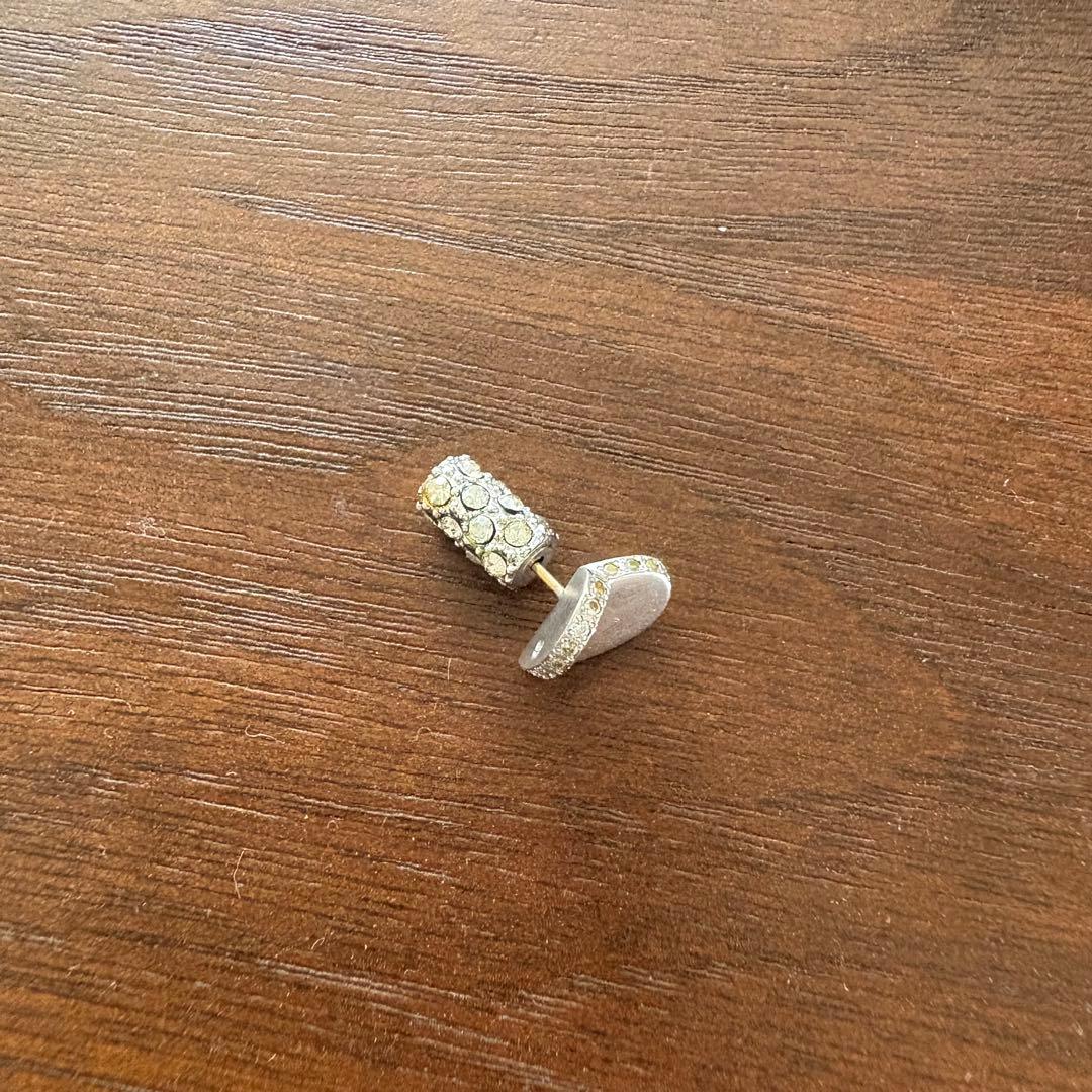 MAYU ピアス　スモールハート　パヴェ　ラインストーン