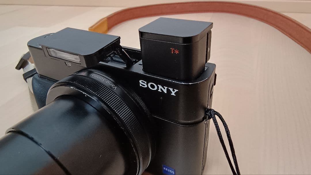 る*い様 高画質＆自撮りOK　Wi-Fi機能搭載！ソニー DSC-RX100M3