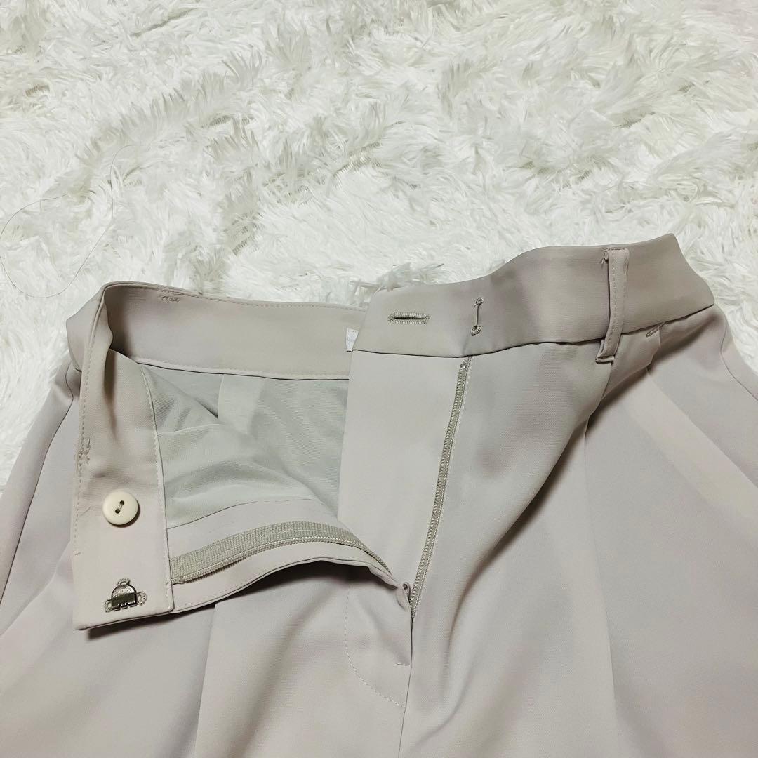 極美品　ナチュラルビューティーベーシック　ノーカラーパンツスーツ　洗える　小柄