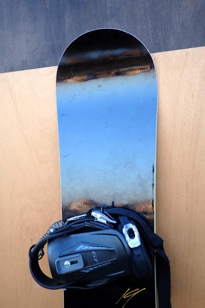 ATLANTIS スノーボード 黒色 バインディング付き