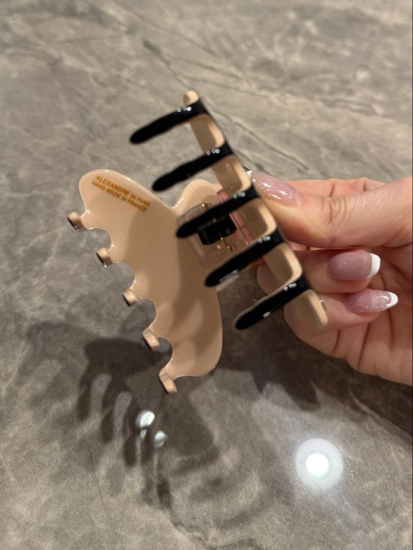 アレクサンドルドゥパリ ヘアクリップ 日本未入荷