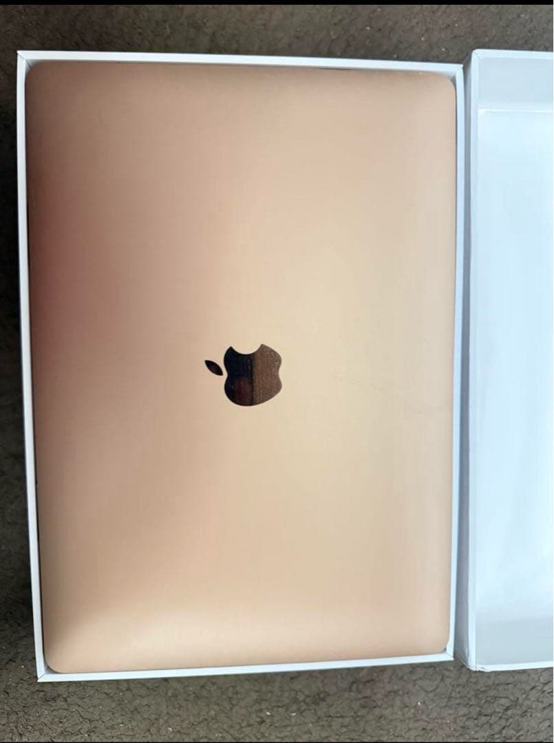 Apple M1チップ搭載 13インチ MacBook Air