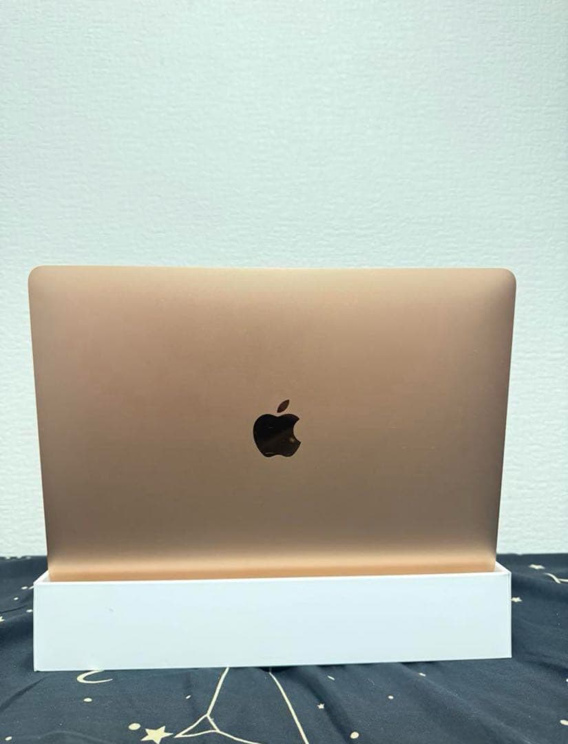 Apple M1チップ搭載 13インチ MacBook Air