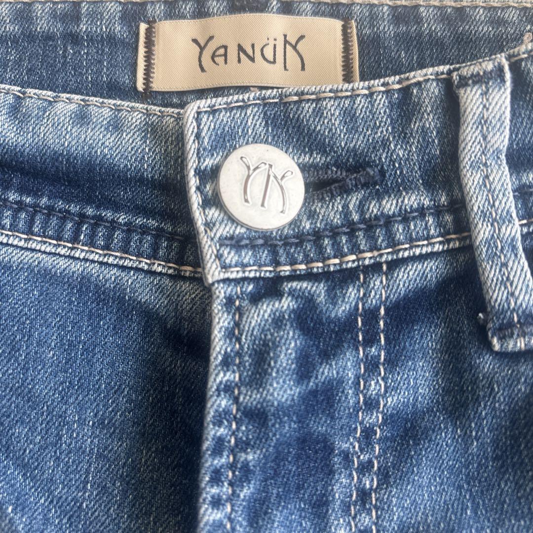 人気【YANUK】Lea ボーイズストレート(W26)APS デニムパンツ 美品