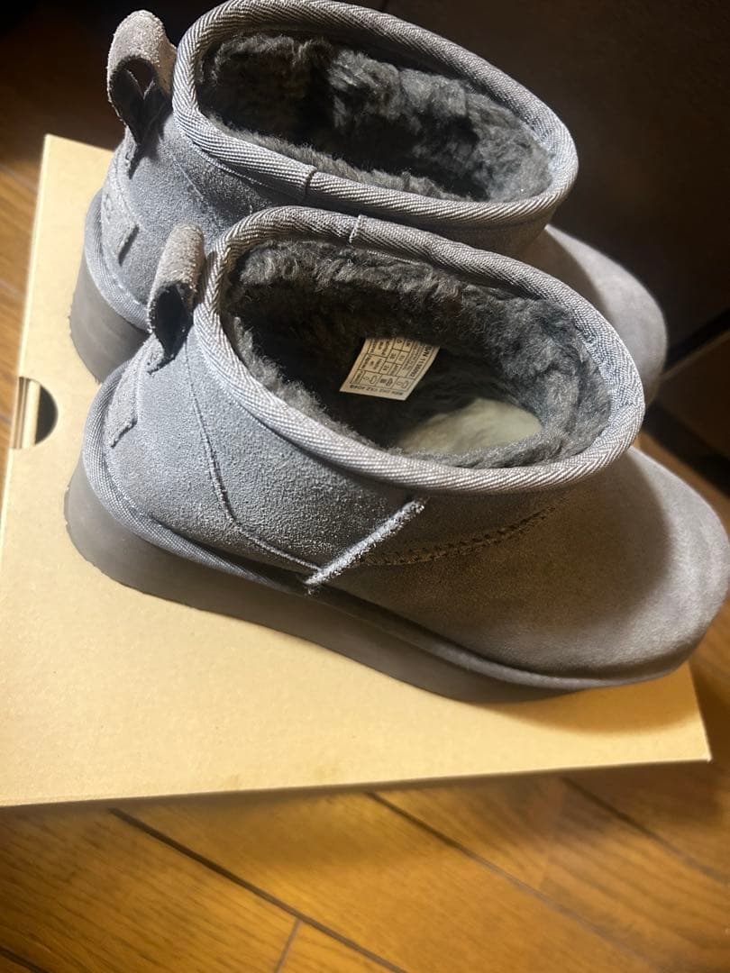 UGG厚底ショートブーツ グレー 美品 24cm