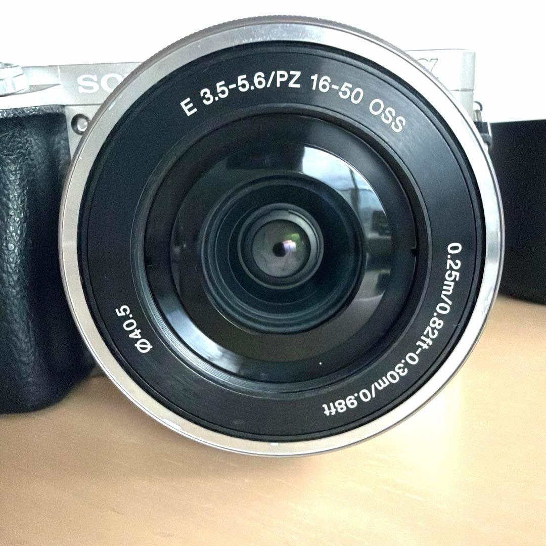 SONY α6000 -ILCE−6000ミラーレス 一眼カメラ