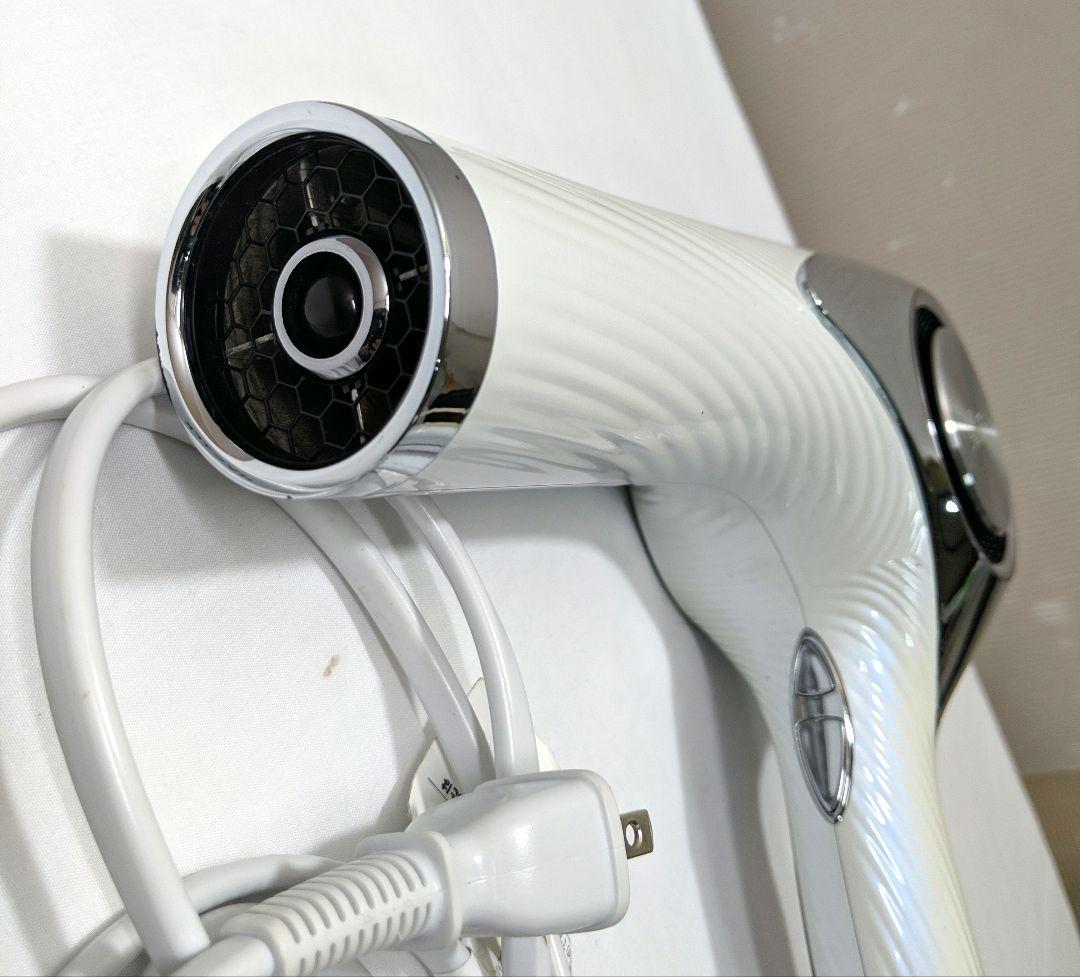 ReFa リファビューテックドライヤープロ　ホワイト　RE-AJ02A