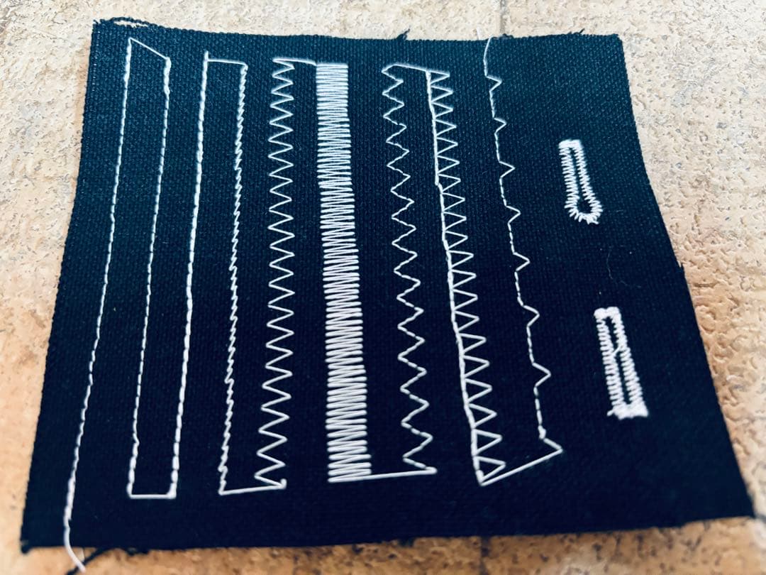 ジャノメ シェーネ2、厚手に強い実用パワフルミシン、大型液晶、清掃整備済み