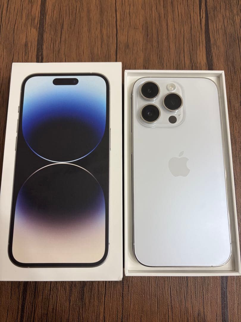 Apple iPhone 14 Pro シルバー 本体 SIMフリーモデル