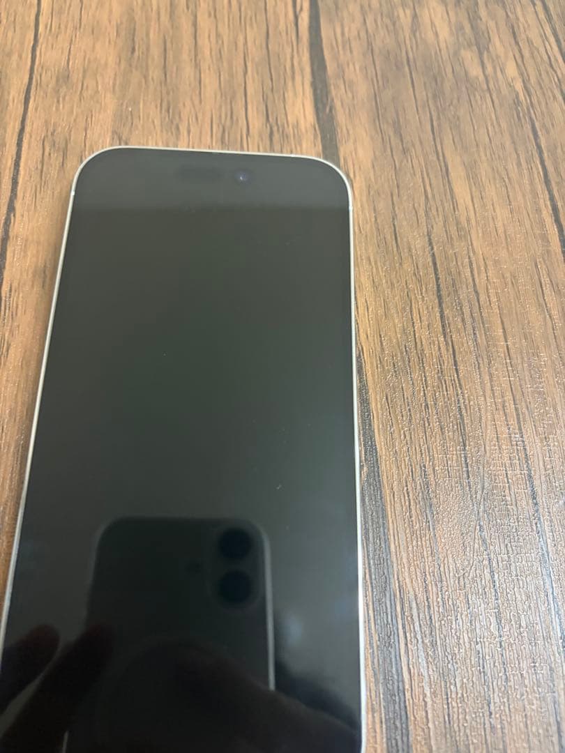 Apple iPhone 14 Pro シルバー 本体 SIMフリーモデル