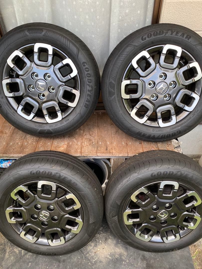 新型フリードクロスター純正ホイールタイヤセット