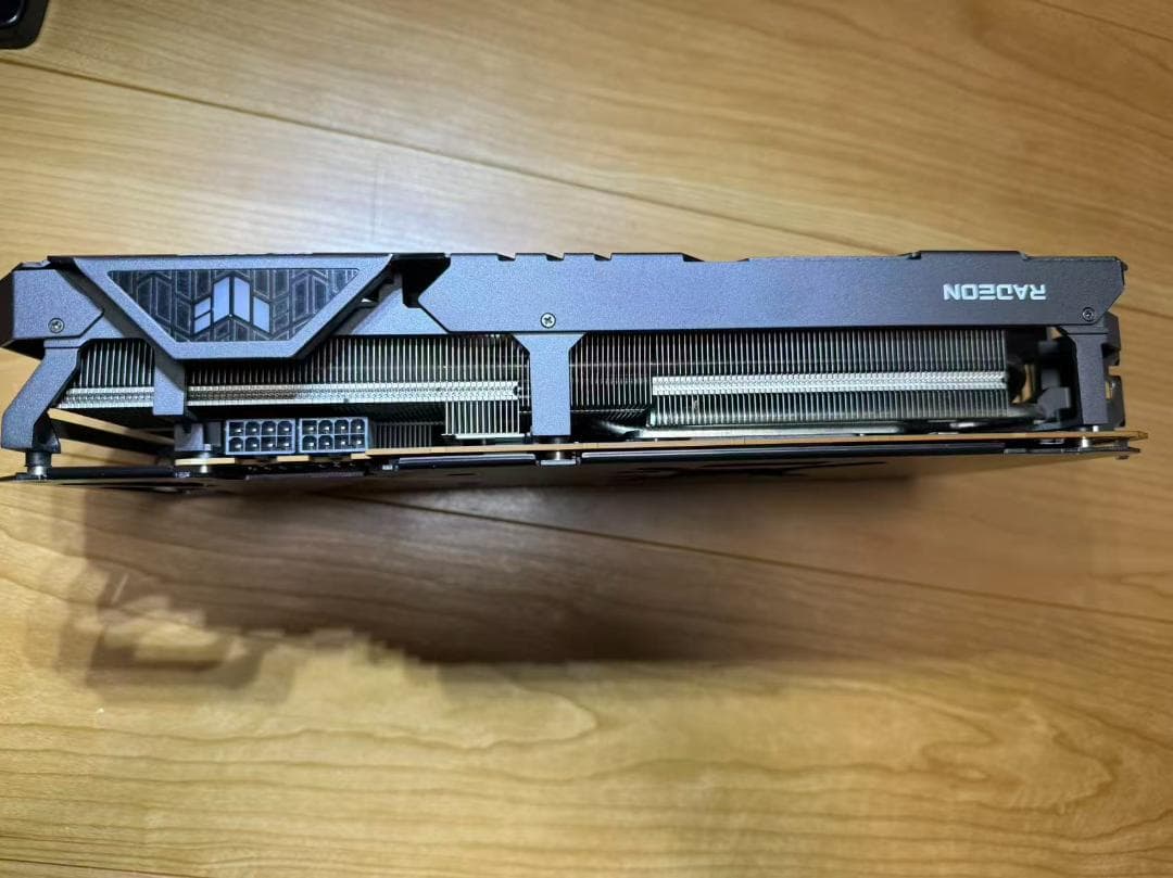 【新品同様】ASUS TUF-RX6800XT-O16G-GAMING