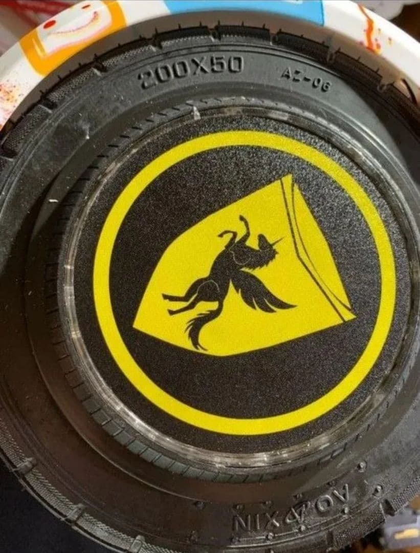 ☆カラフル 電動スケボー セグウェイ LEDライト付☆