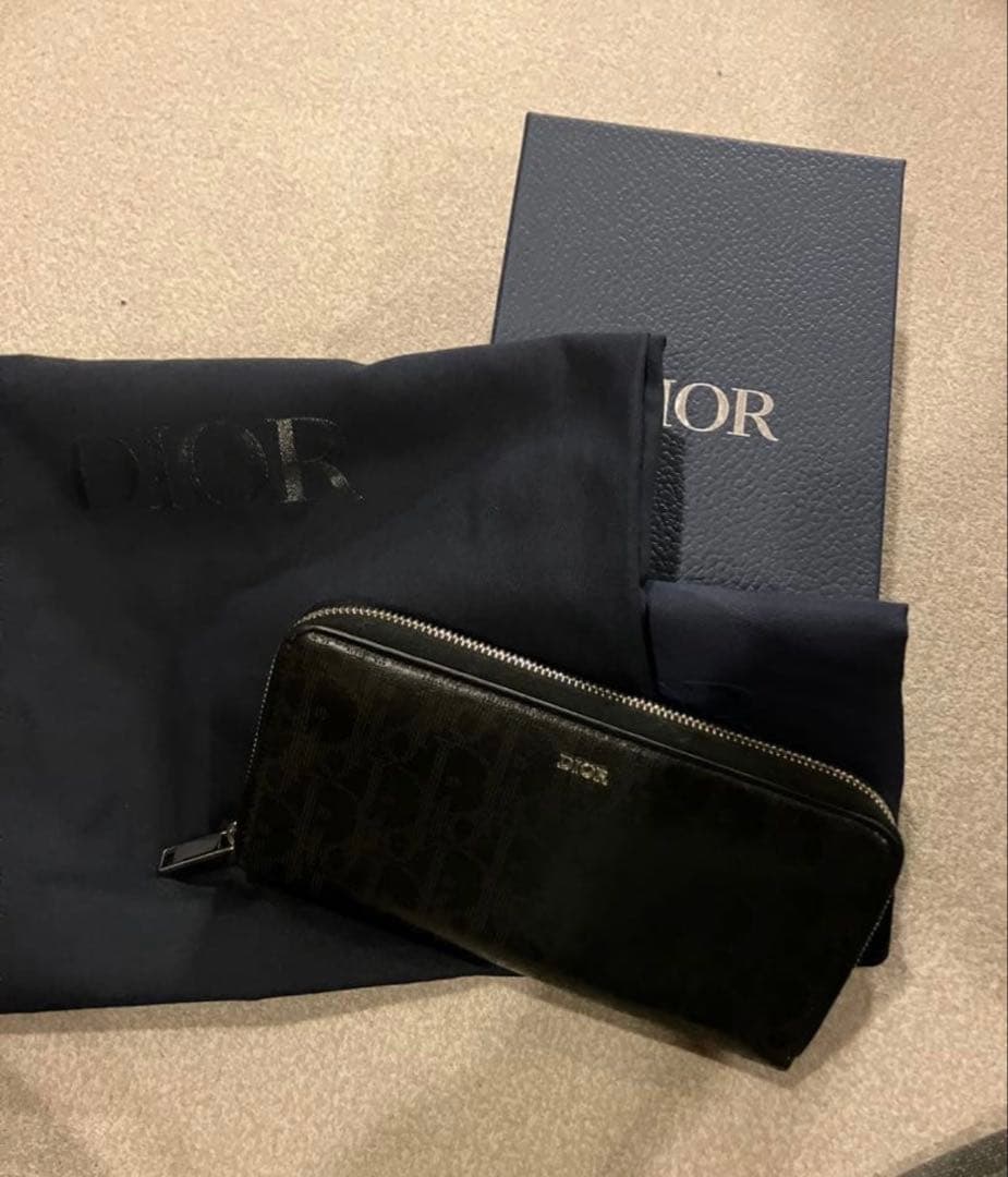 g*S様 DIOR 財布 レザー 長財布 dior 値下げ交渉受け付けます