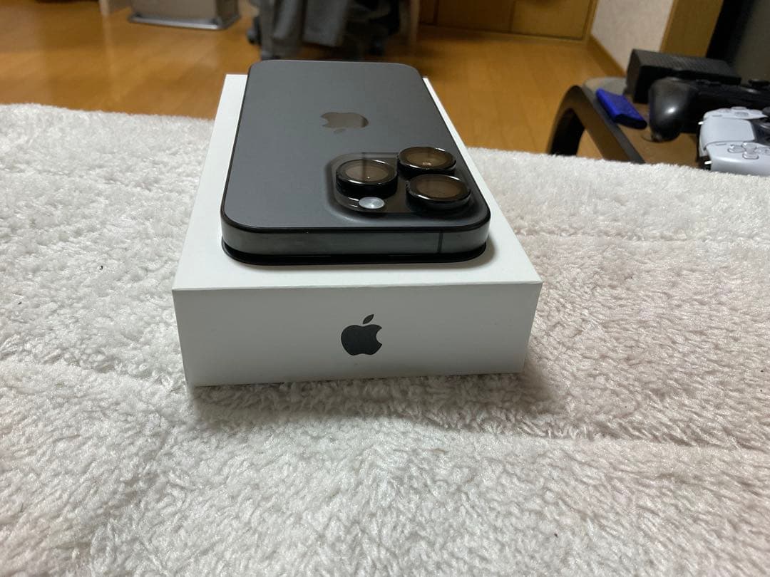 Apple iPhone 15 Pro スペースブラック 本体