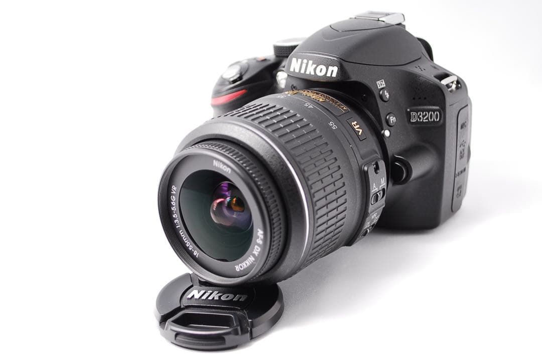 ショット数4224回✨Nikon D3200✨デジタル一眼レフ✨付属品多数✨