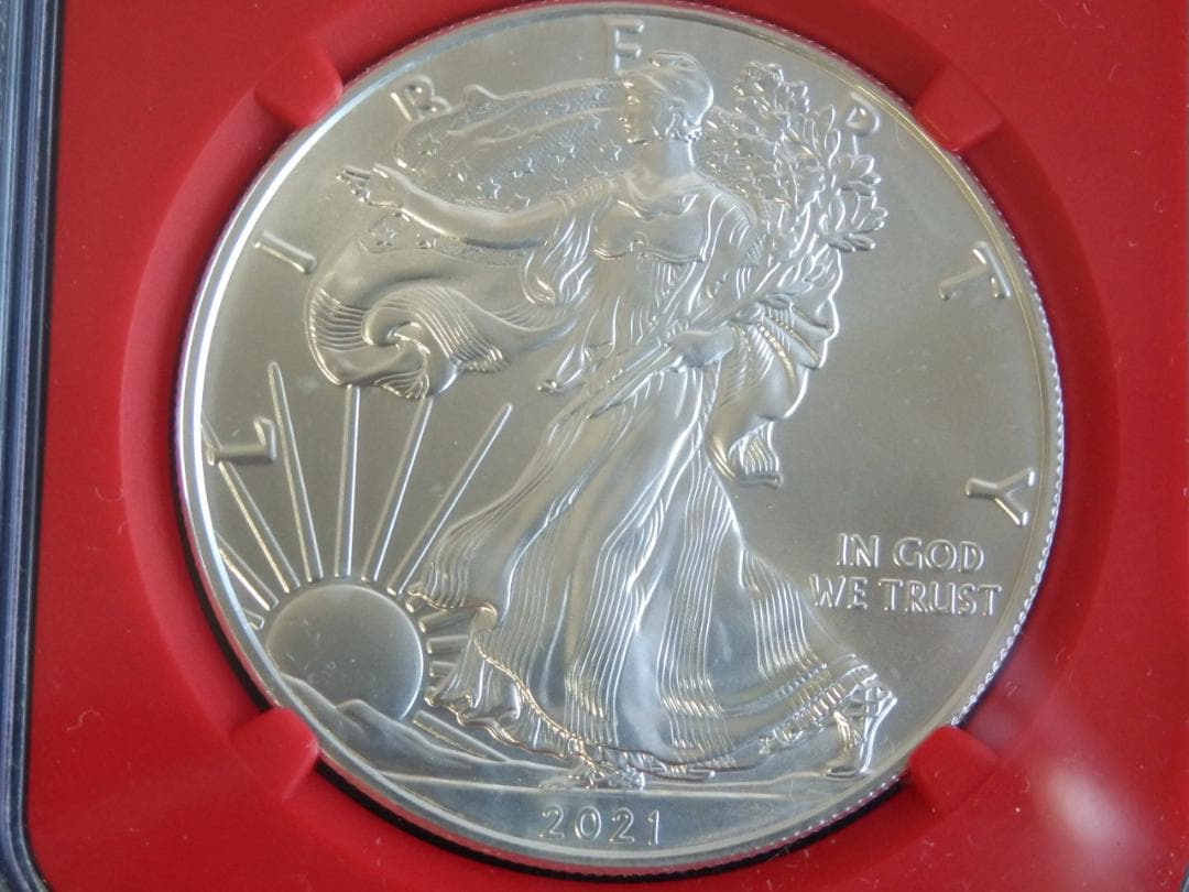 値下】米国2021年イーグル1ドル銀貨　トランプ赤ラベル　NGC MS70ER