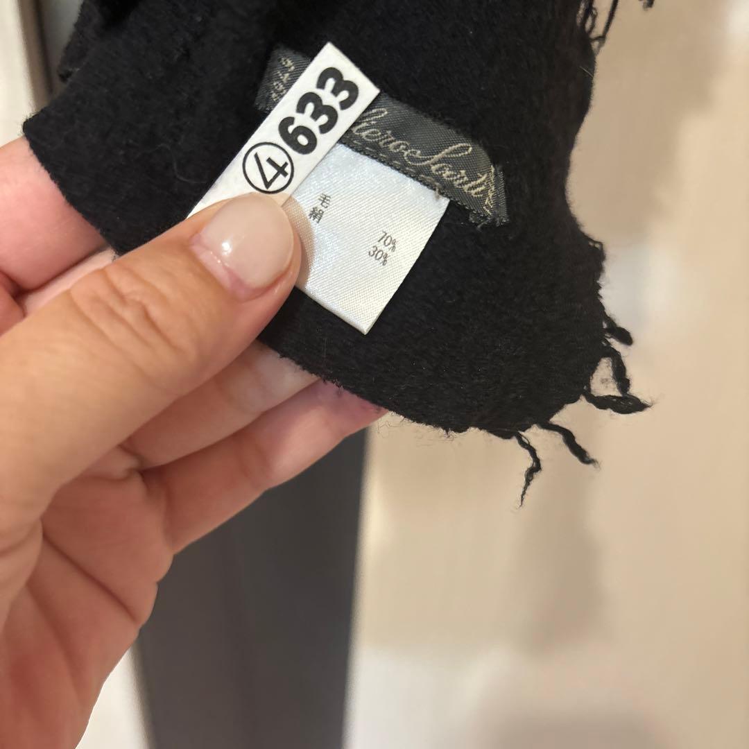 ファリエロサルティ　黒　ロングマフラー