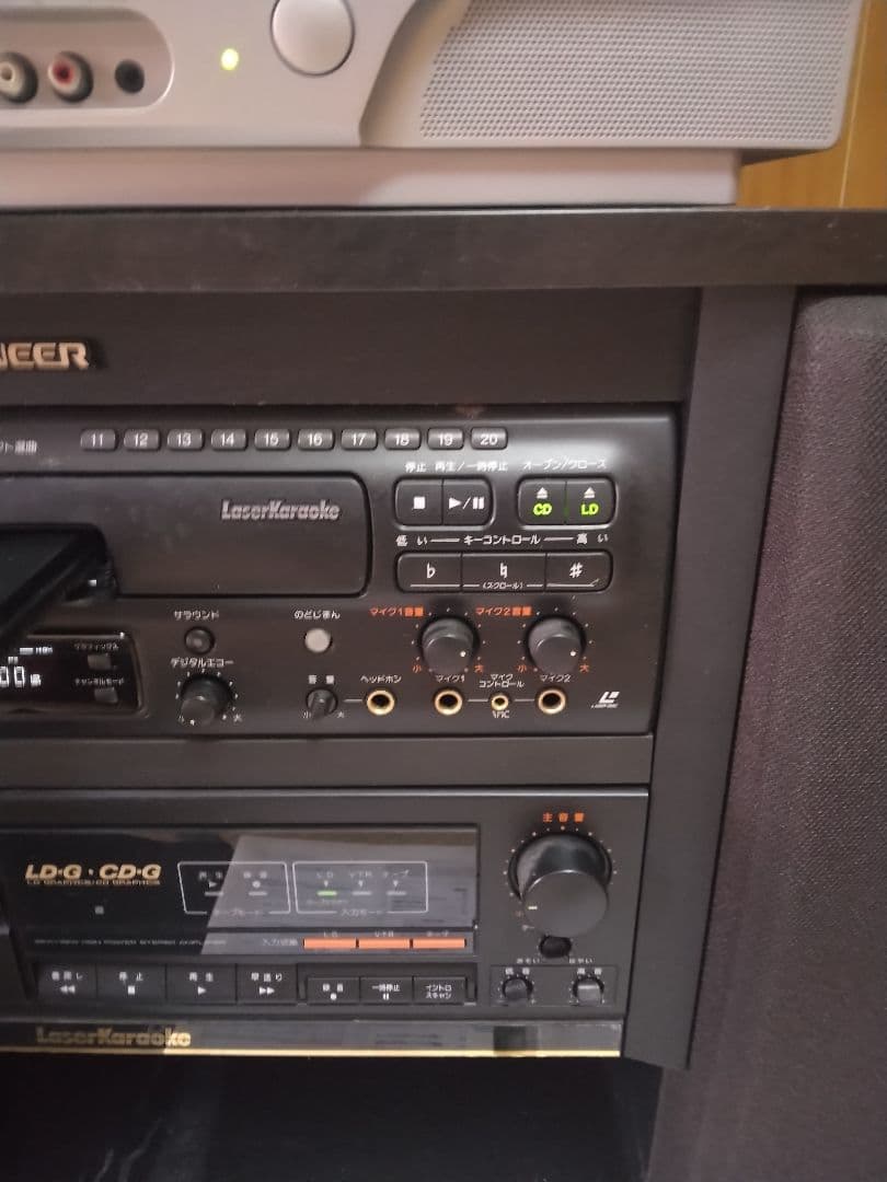 PIONEER　コンパチブルレーザーカラオケシステム　LK-620