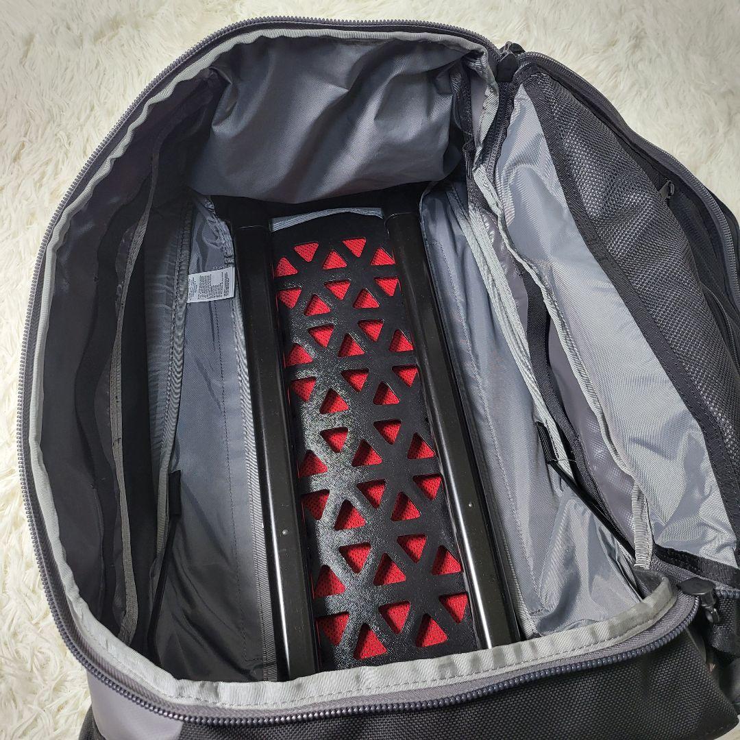 【美品】ノースフェイス　ローリングサンダー 22　グレー　大容量　軽量