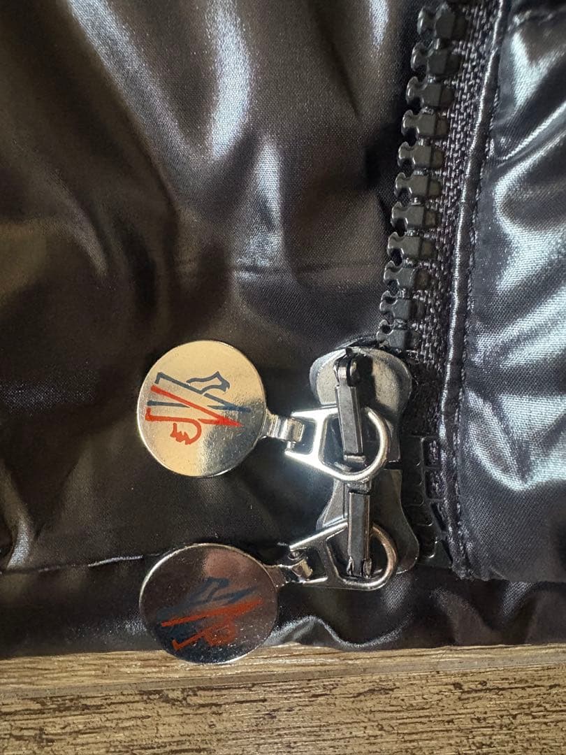 Moncler ブラック ダウンベスト　サイズ0