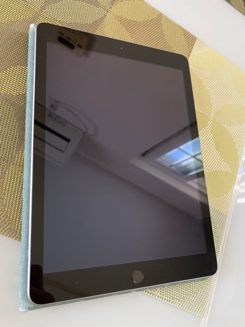 Apple iPad（第5世代）」のWi-Fiモデル スペースグレー