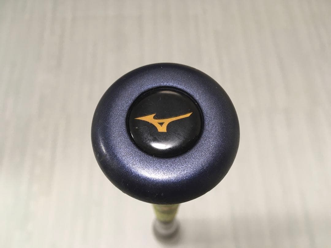 ミズノ　軟式用　レガシー　ミドルバランス　83cm 720g バットケース付き