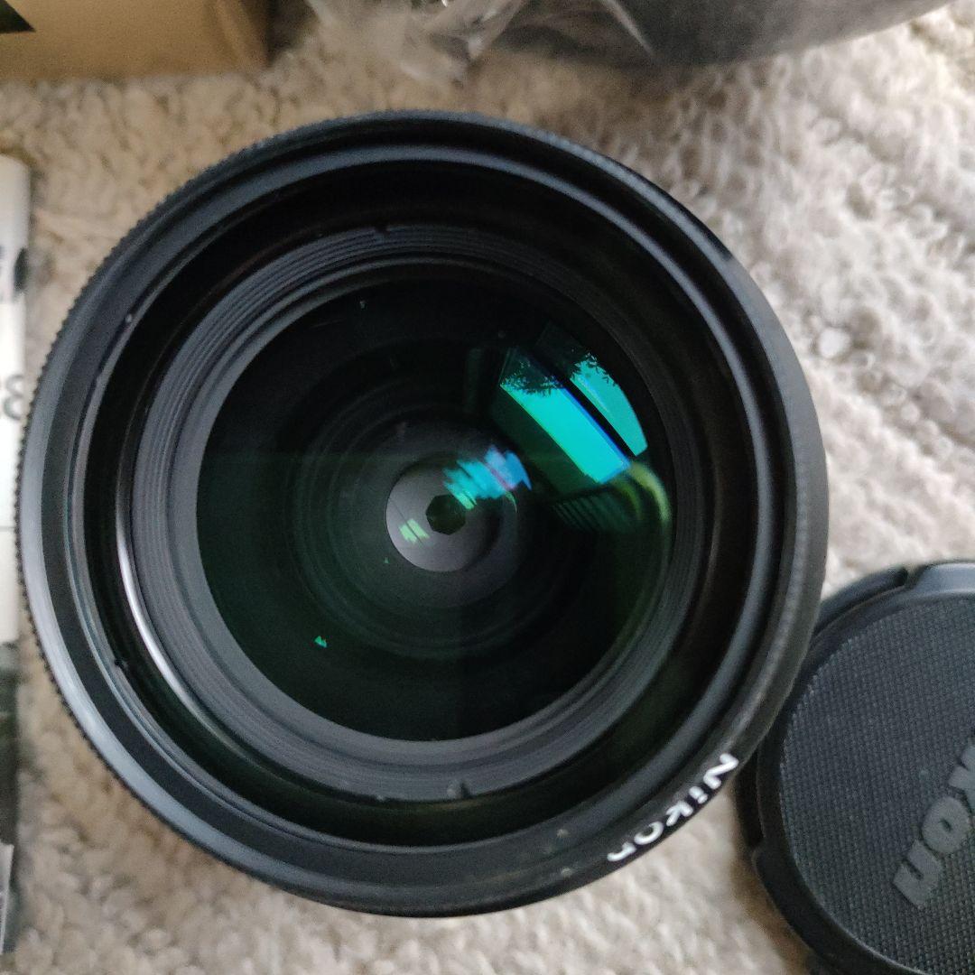 Nikkor 28mm f/2.8 レンズ