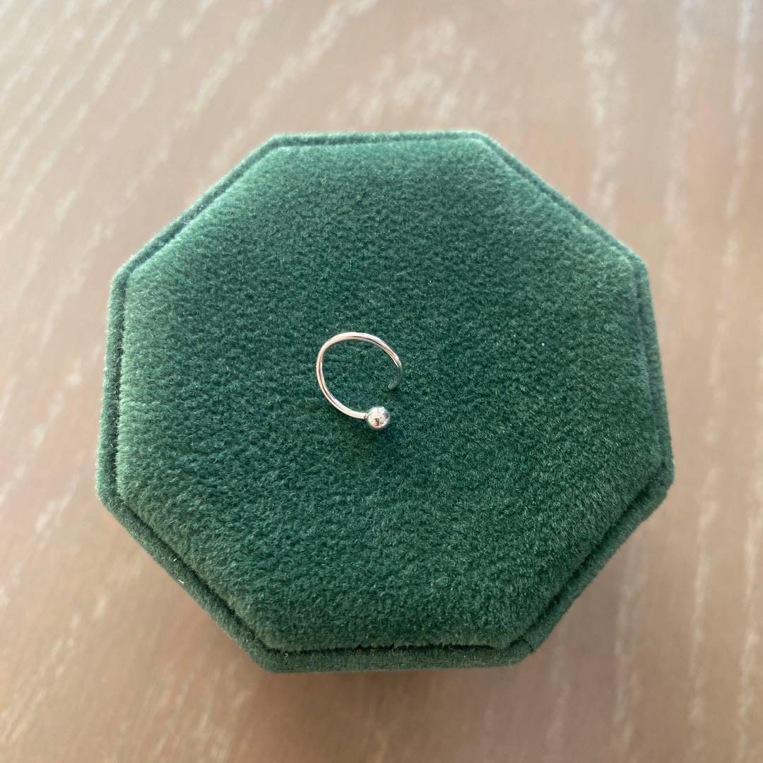 ジュエッテ　[ピンズ] PT900 ピアス コイル プラチナ シンプル 片耳用