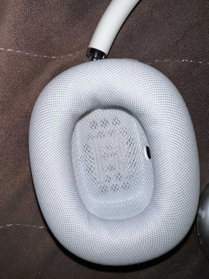 【中古】Airpods Max White （ケース付き）