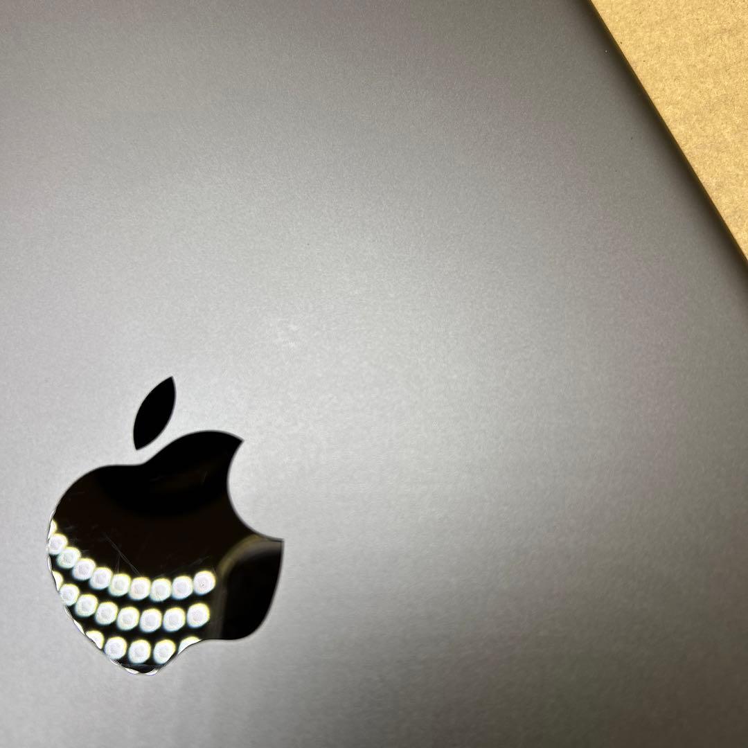 Apple iPad (第９世代) Wi-Fi + Cellular 64GB