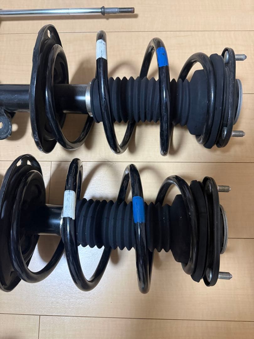 AGH30アルファード純正サスペンション