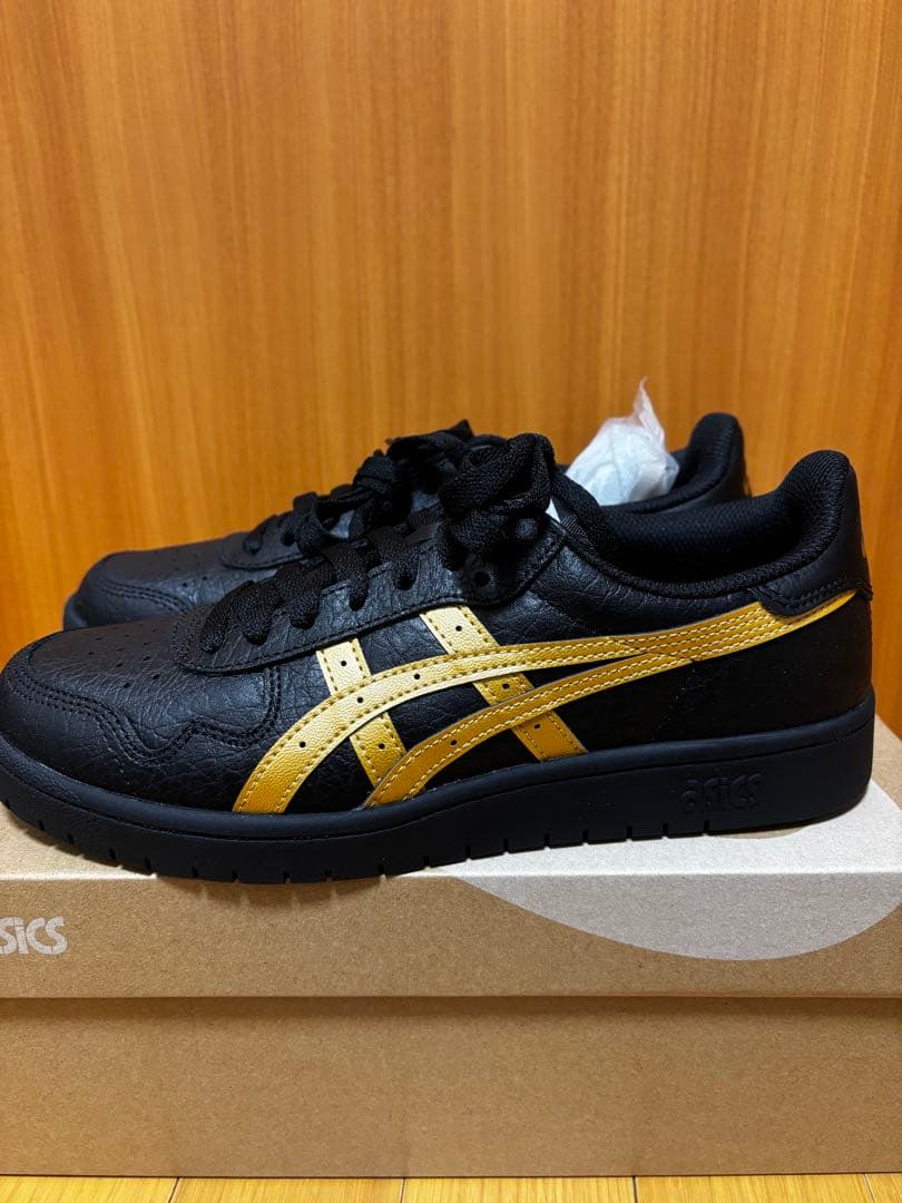 靴 asics JAPAN PRO BLACK/PURE GOLD
