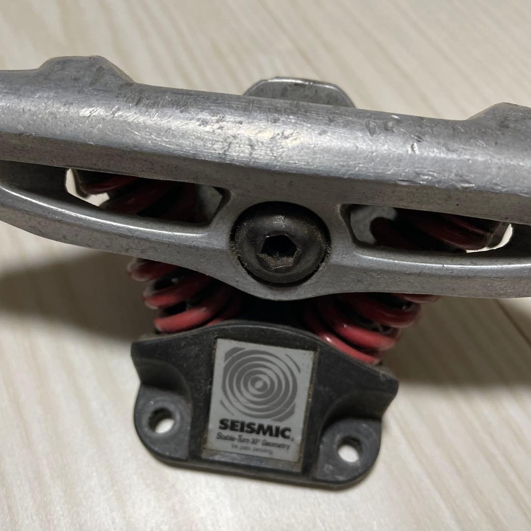 SEISMIC(セイスミック)トラック　スケボー