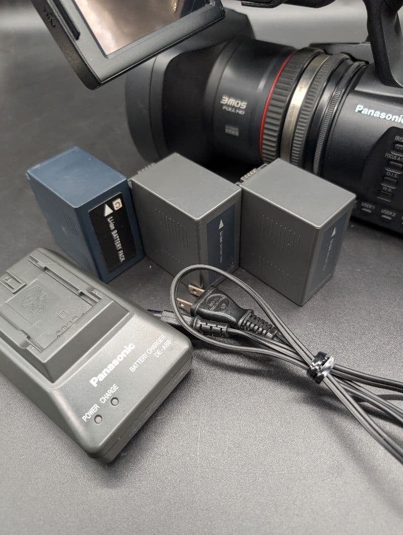 【動作良好】Panasonic AG-AC90 ビデオカメラ　ハンディ